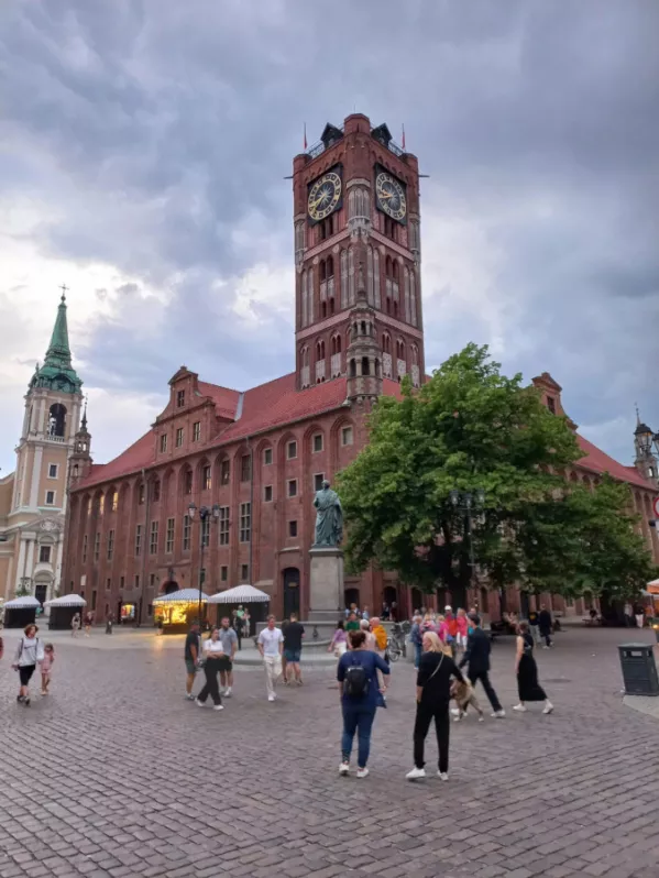 Toruń kochamy za wszystko – i regularnie ruszamy stąd do Niemiec i Holandii